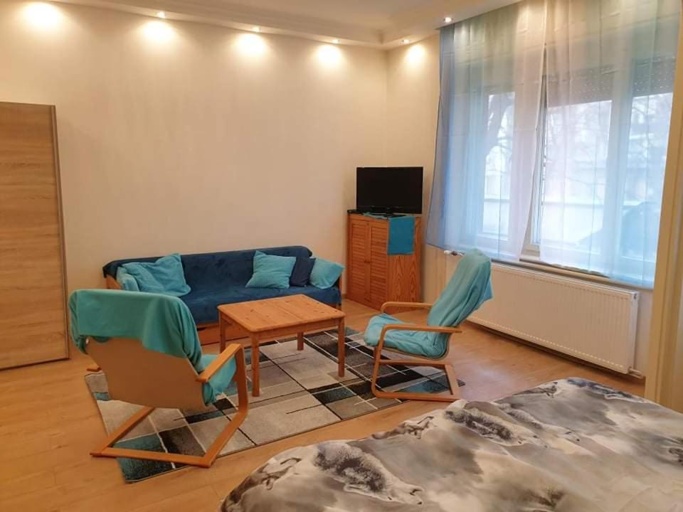 Lara Apartman Budapest Exterior photo