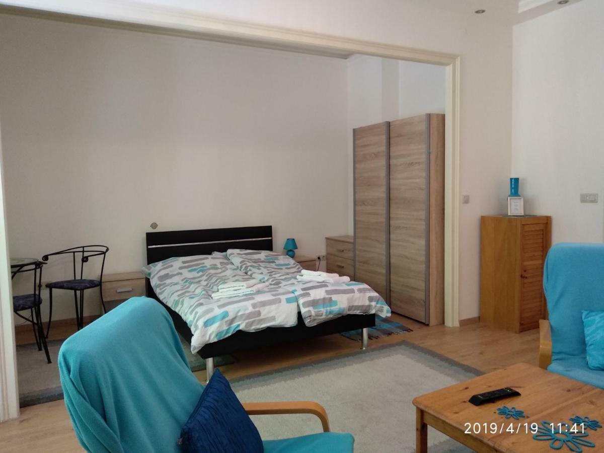 Lara Apartman Budapest Exterior photo