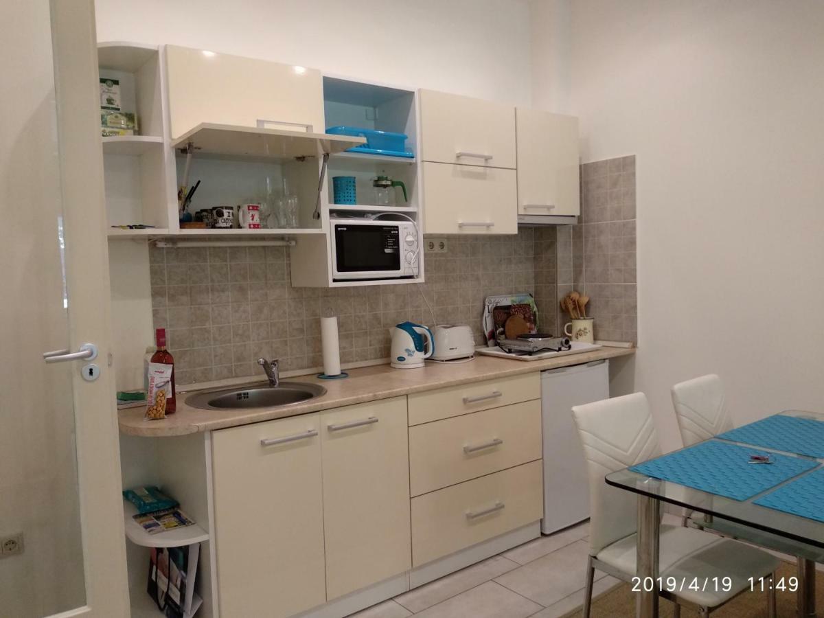Lara Apartman Budapest Exterior photo